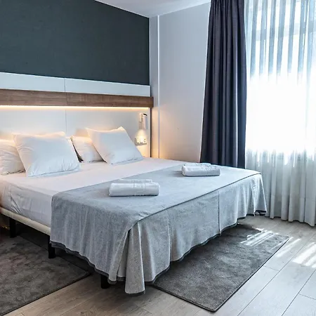 Silva Hotel *